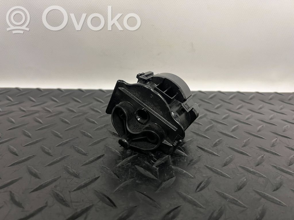 BMW 3 E90 E91 Alte piese chiulasă 