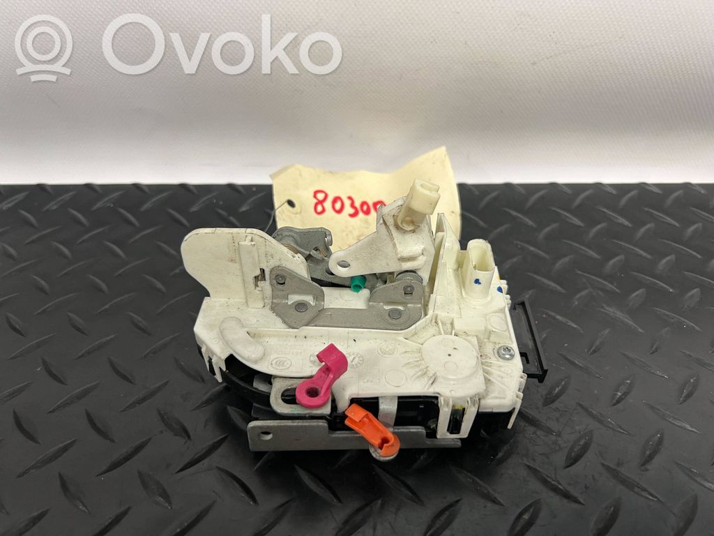 Dodge RAM Zamek drzwi przednich 