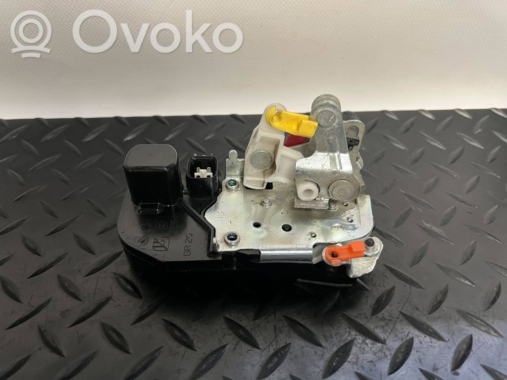 Jeep Cherokee Front door lock 