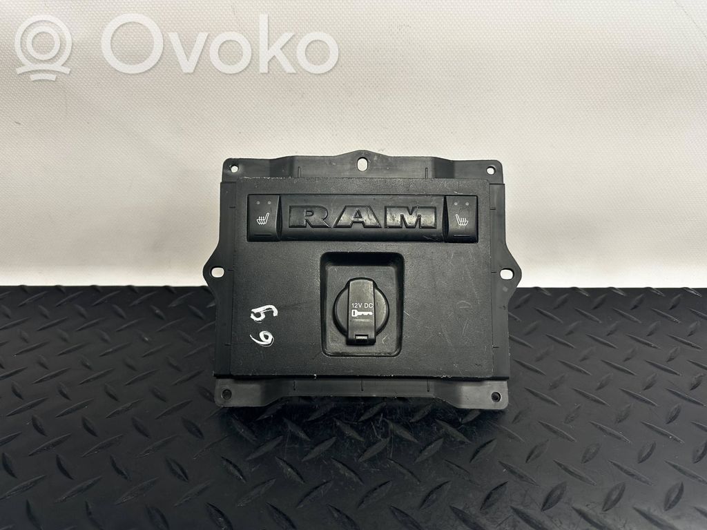 Dodge RAM Dysze / Kratki nawiewu deski rozdzielczej 