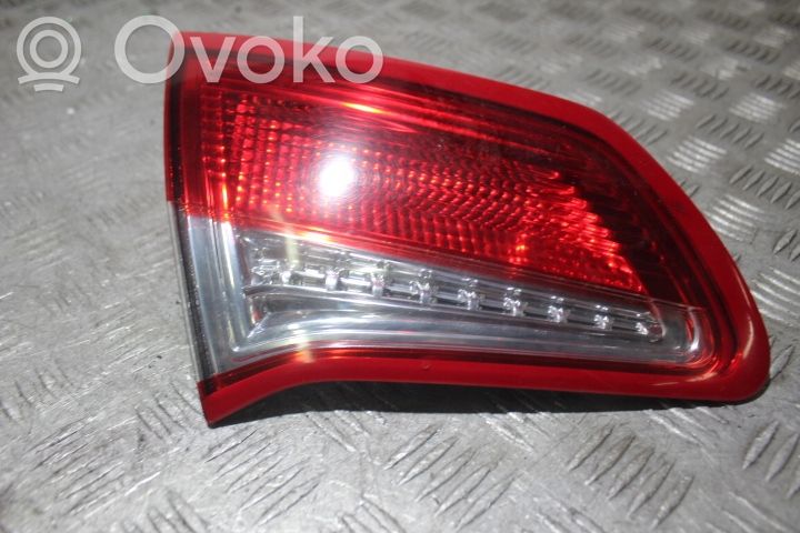 Citroen C4 II Aizmugurējais lukturis pārsegā 