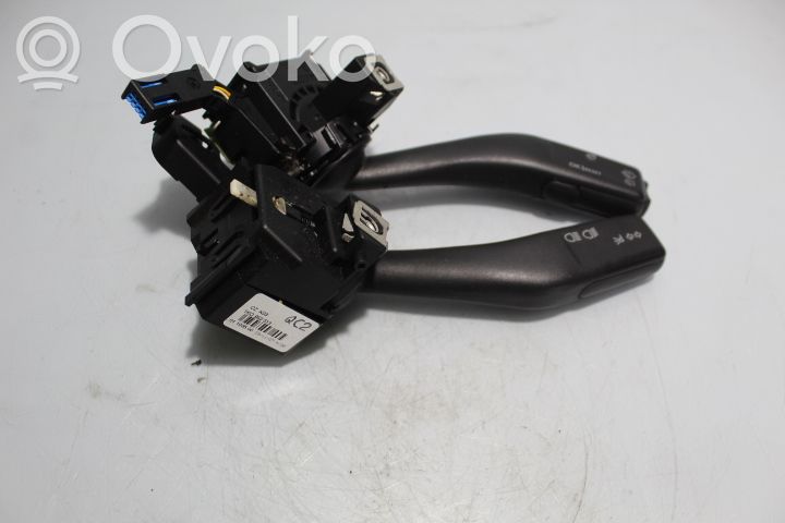 Volkswagen Golf V Interruptor de luz 