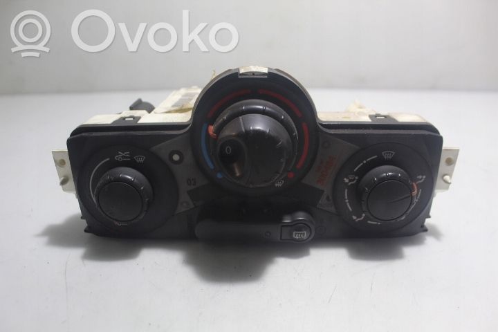 Renault Megane II Interior fan control switch 