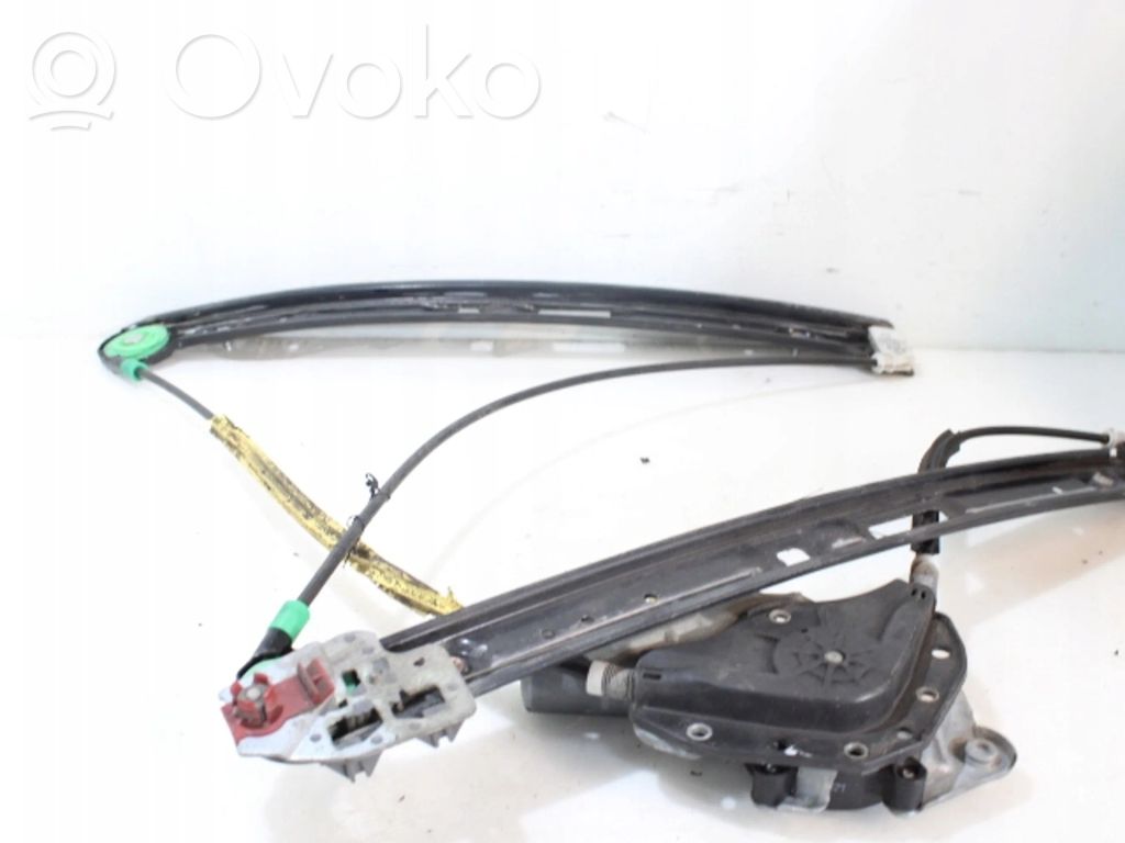 Front window lifting mechanism without motor