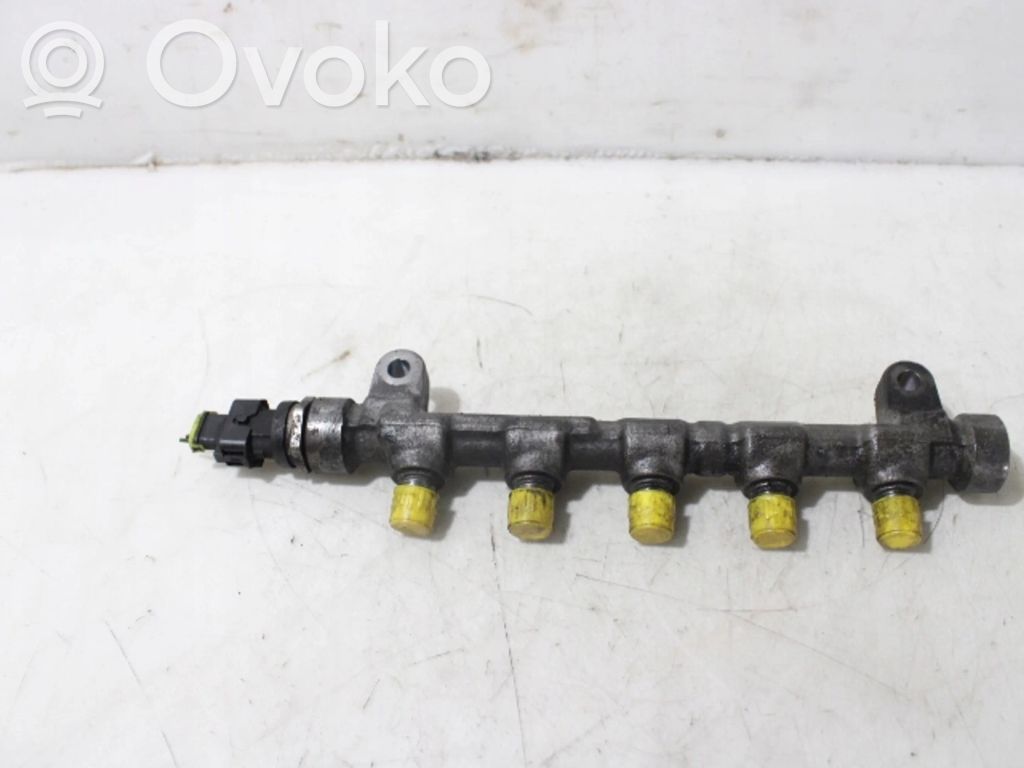 Fuel main line pipe
