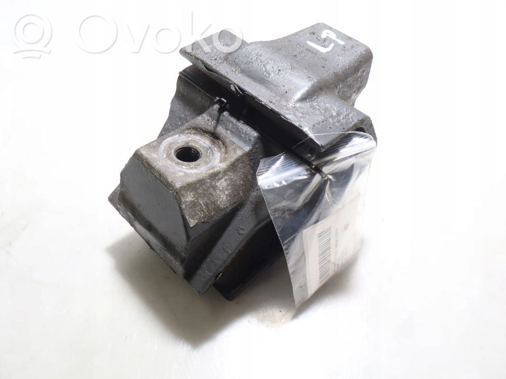 Válvula de vacío del soporte de motor