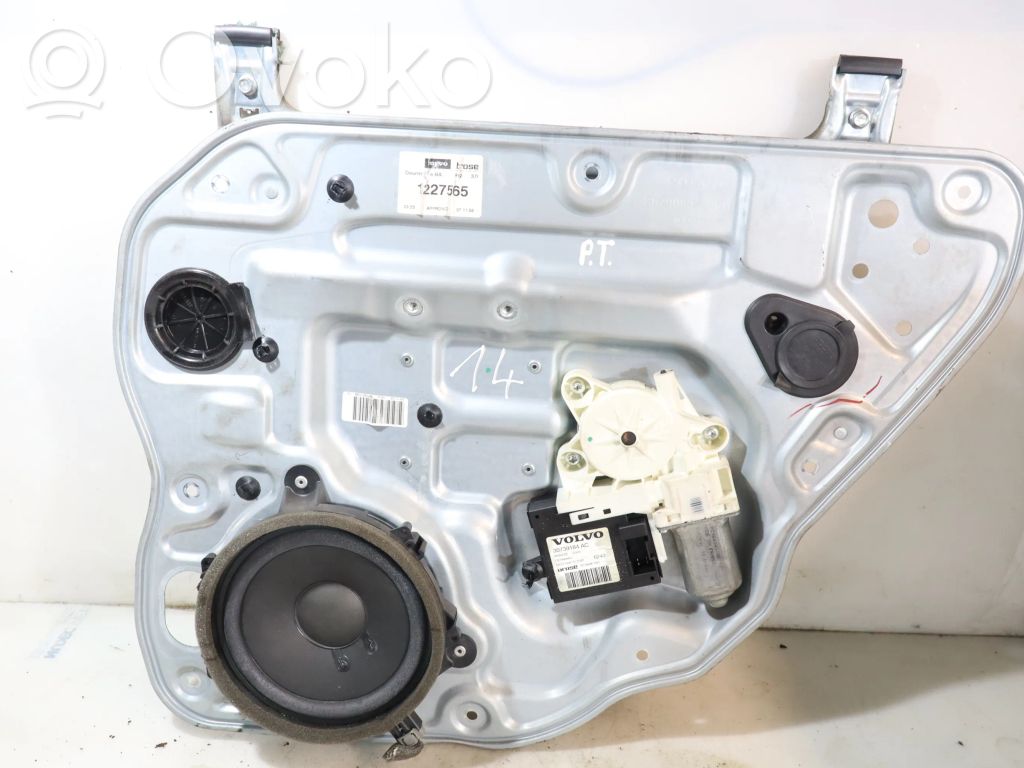 Volvo V50 Meccanismo di sollevamento del finestrino posteriore senza motorino 