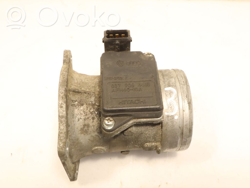 Audi A4 S4 B5 8D Misuratore di portata d'aria 