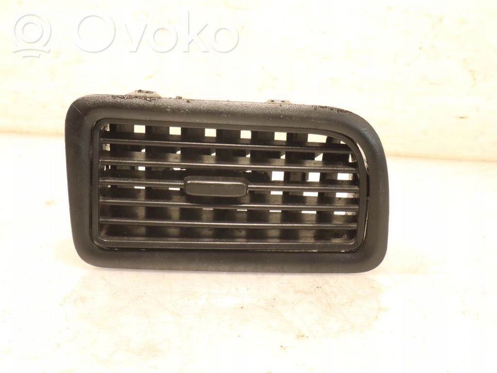 Grilă ventilație/ramă laterală bord