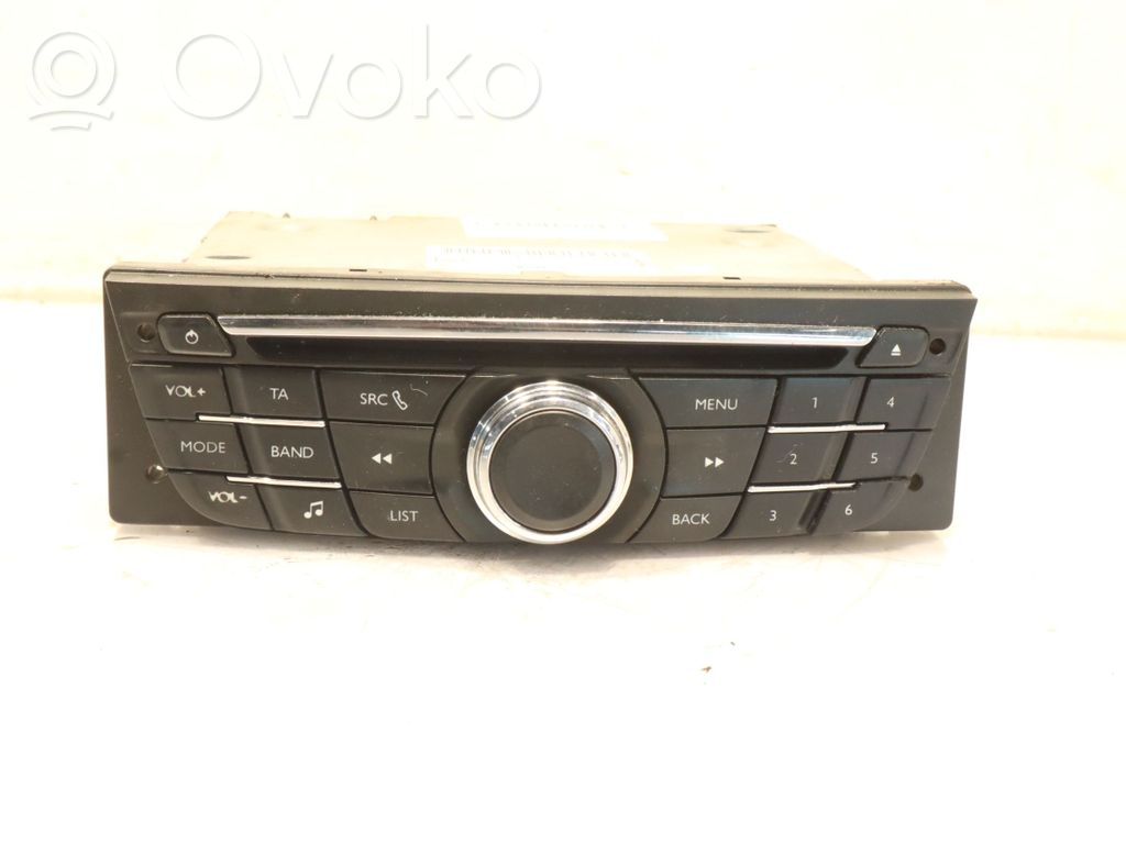 Peugeot 301 Rămă unitate radio/GPS 
