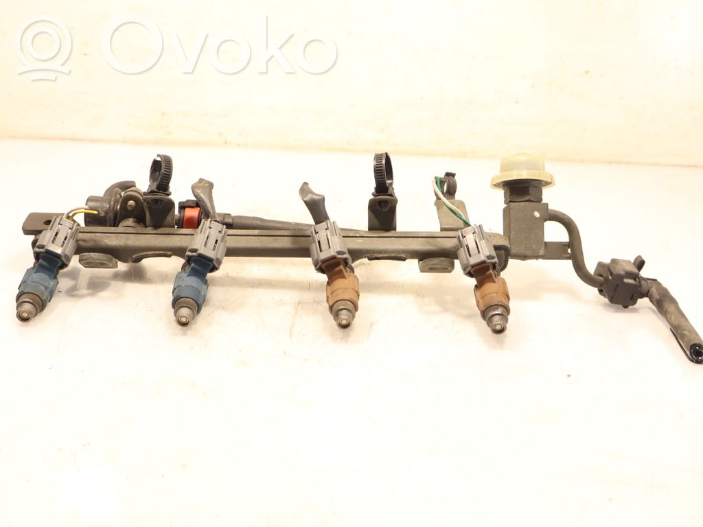 Fuel main line pipe   110012J60