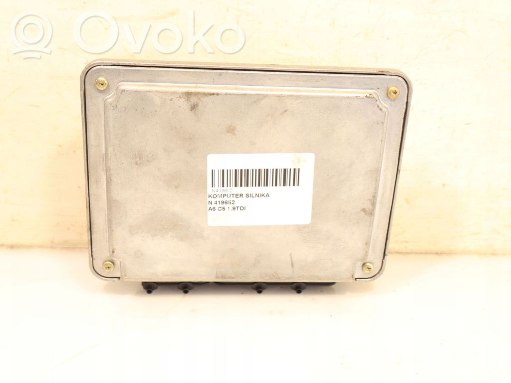 Audi A6 S6 C5 4B Engine control unit/module ECU 
