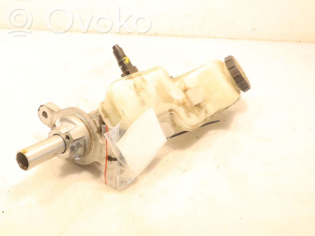 Mazda 3 III Master brake cylinder 