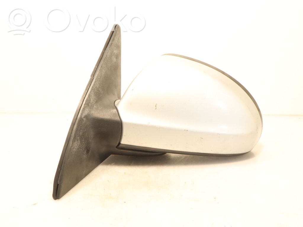 Front door electric wing mirror