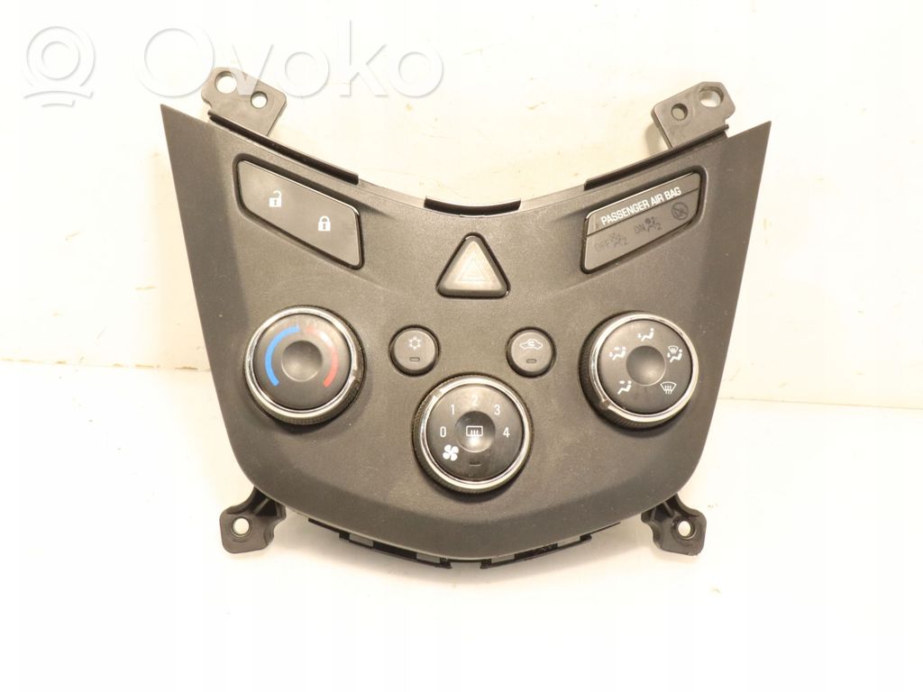 Chevrolet Aveo Interior fan control switch 