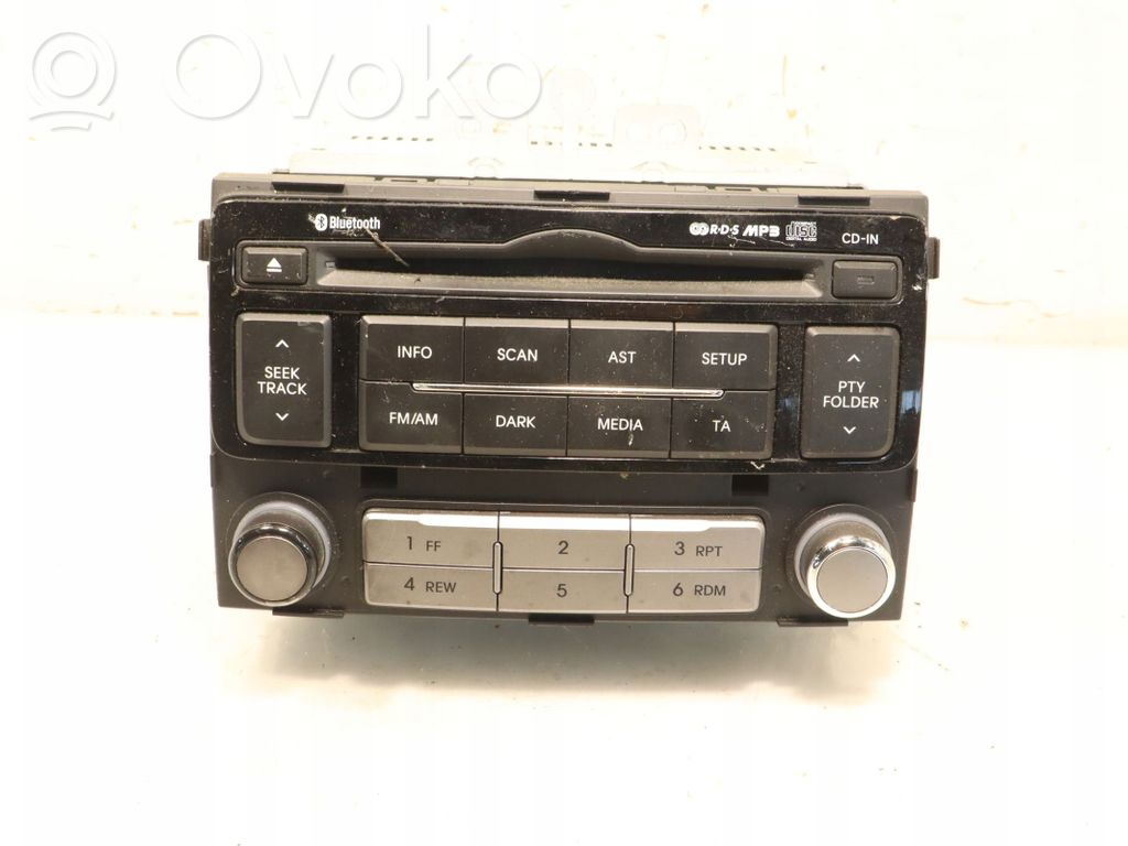 Hyundai i20 (PB PBT) Konsola środkowa / Radio / GPS 