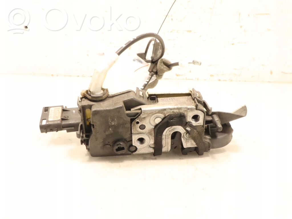 Front door lock   574388
