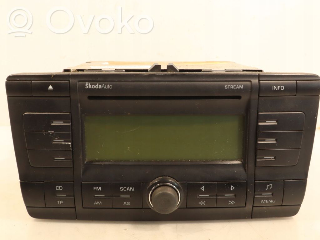 Konsola środkowa / Radio / GPS   VP4SBE18C815AJ