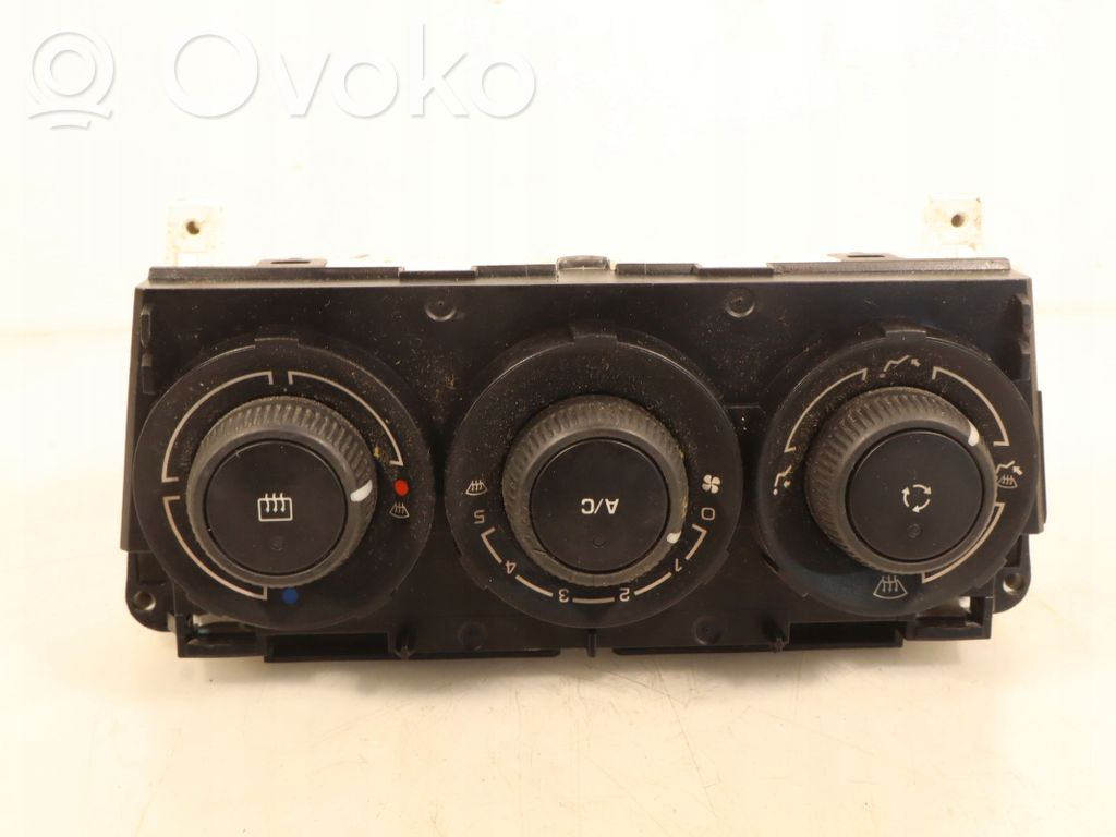 Citroen C3 Picasso Interior fan control switch 