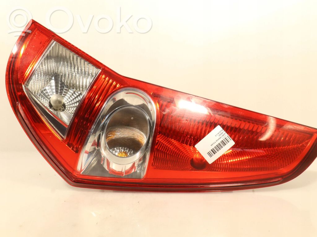 Suzuki Splash Galinis žibintas kėbule 