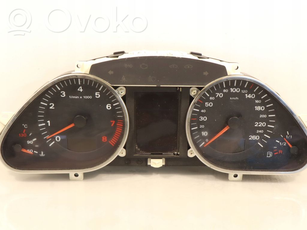 Audi A6 S6 C6 4F Kello 