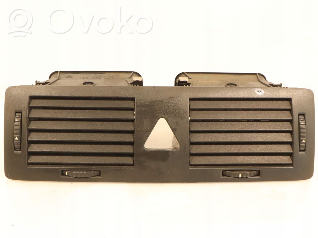 Skoda Fabia Mk1 (6Y) Moldura protectora de la rejilla de ventilación del panel 