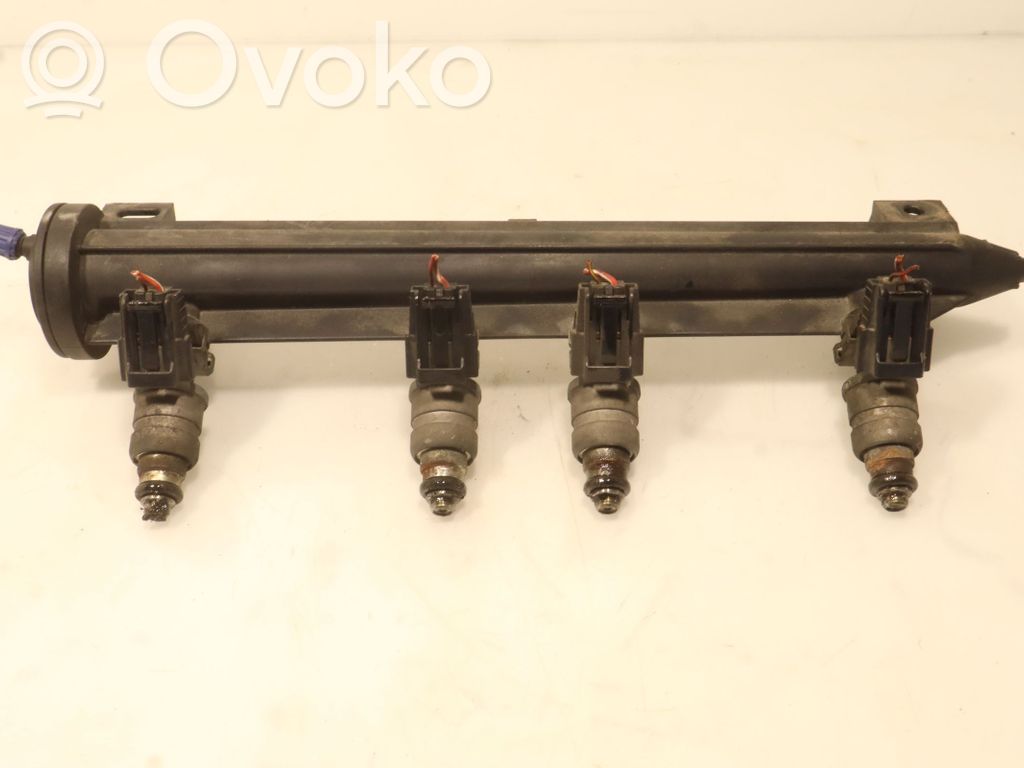 Volkswagen PASSAT B6 Rampă alimentare injectoare 