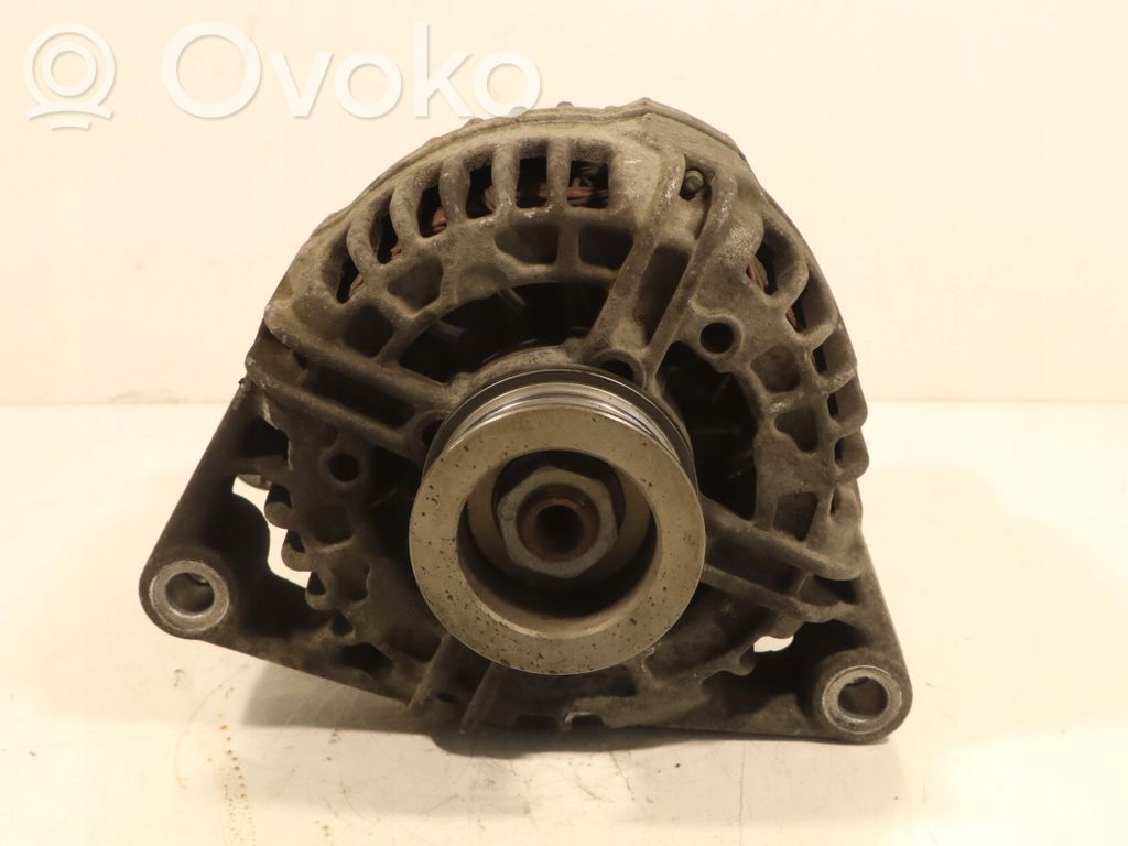 Opel Astra H Alternator 