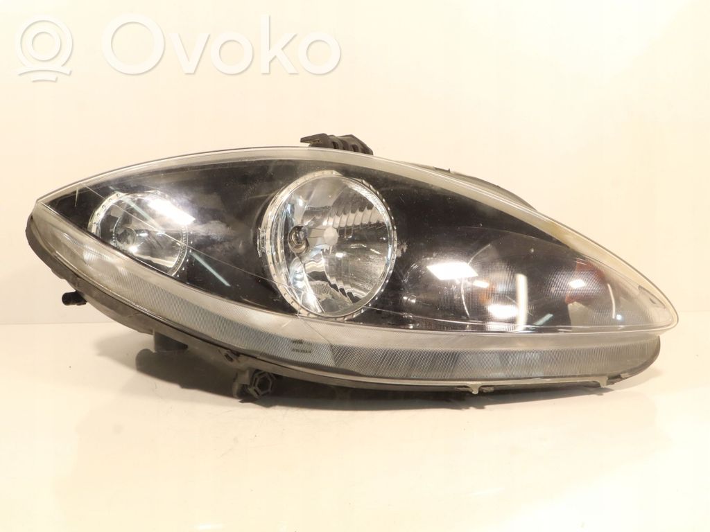 Seat Leon (1P) Faro/fanale
