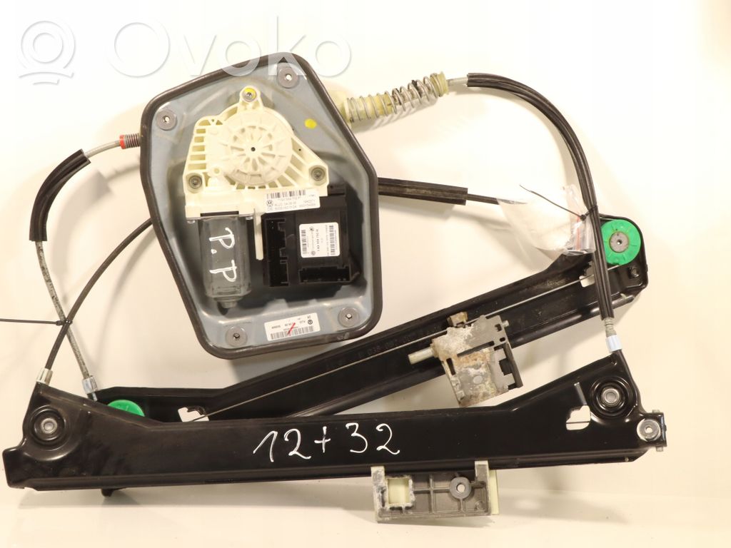Volkswagen Scirocco Front window lifting mechanism without motor 