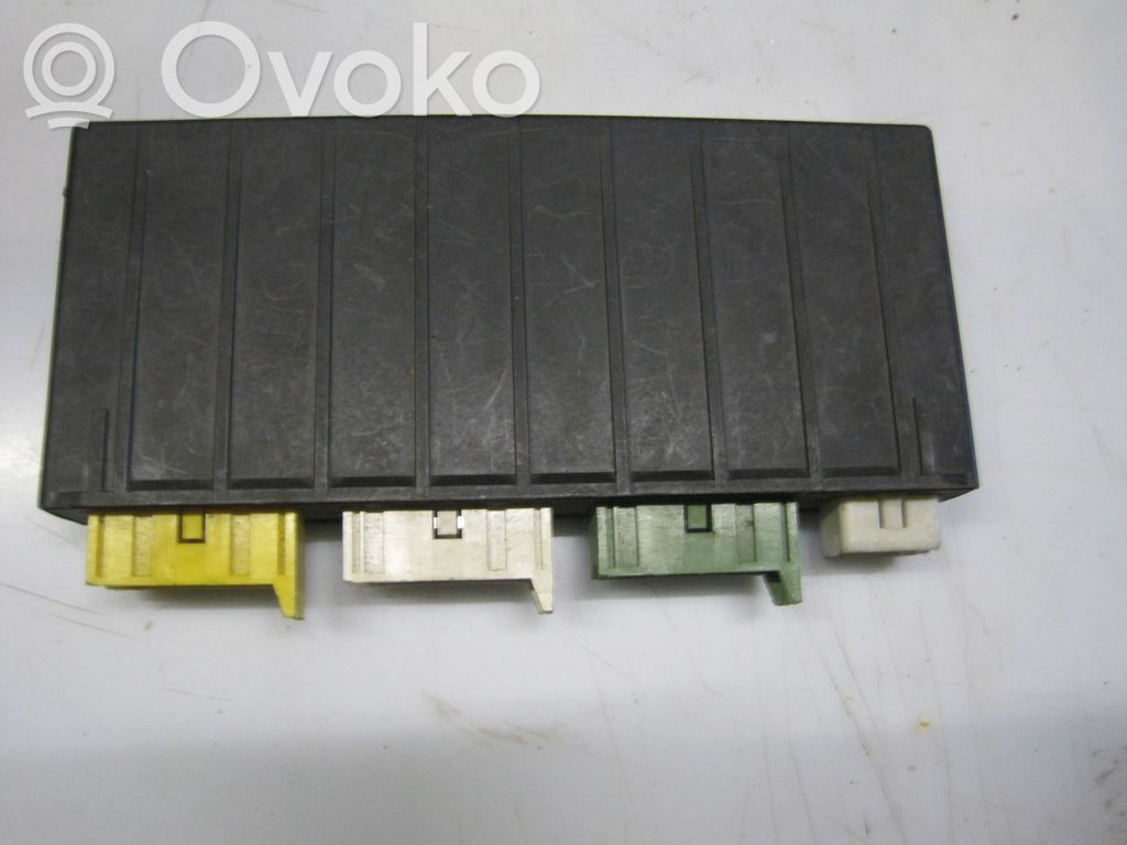 Módulo de confort/conveniencia   1388523,61351388523