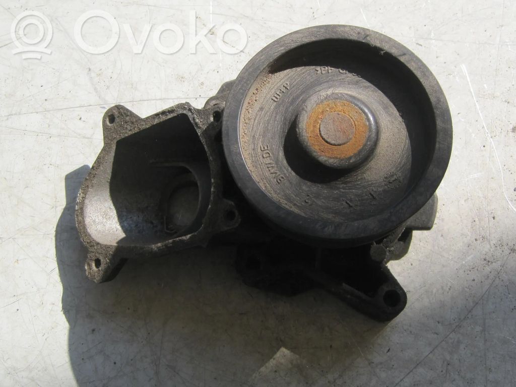 Pompe de circulation d'eau   4090790,7790045