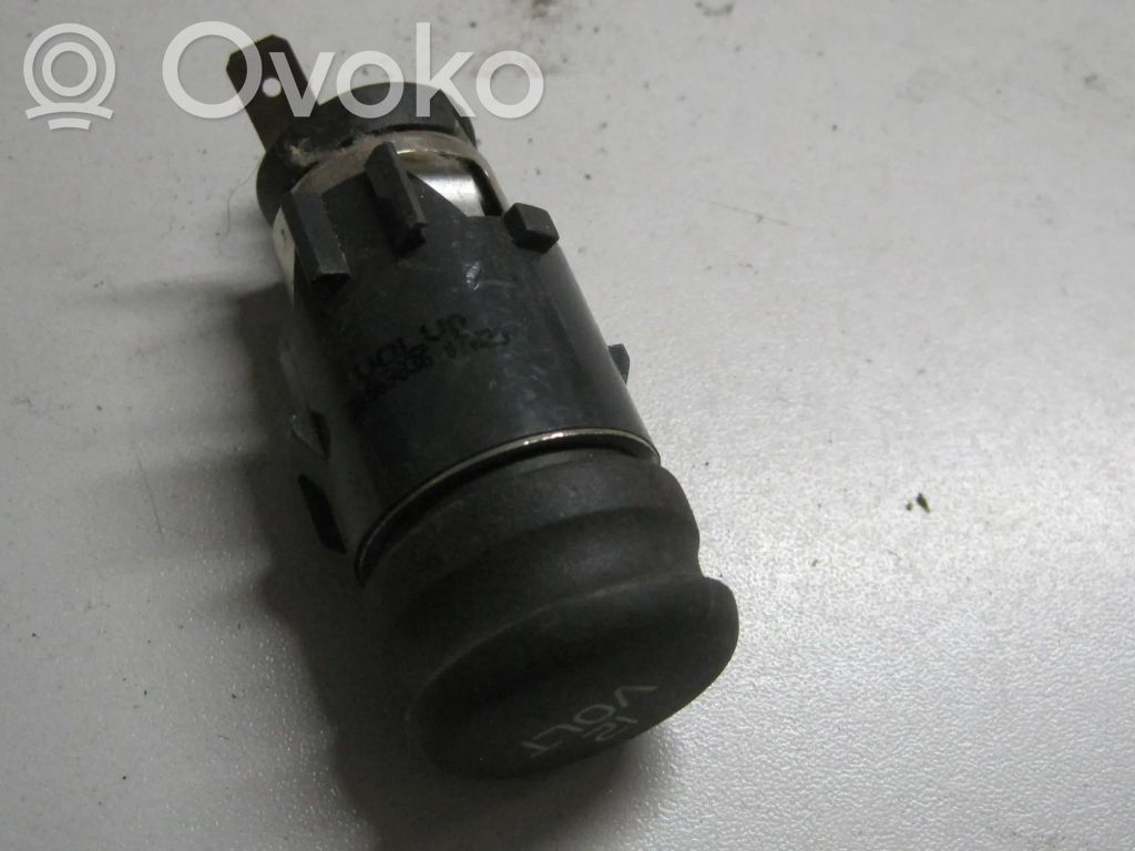 Encendedor trasero   30669836
