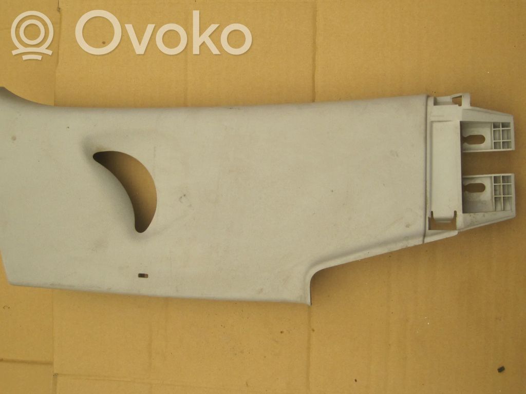 Volkswagen Amarok Osłona środkowa słupka / C 