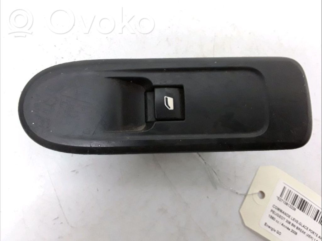 Peugeot 308 Electric window control switch 