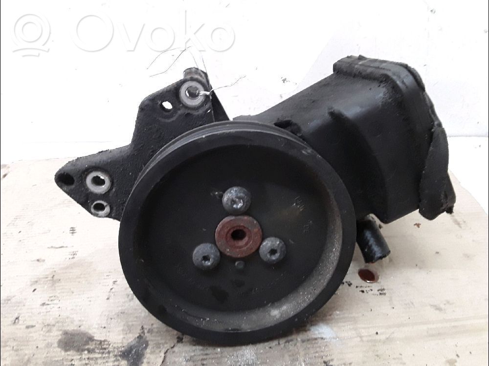 BMW 5 E60 E61 Power steering pump 