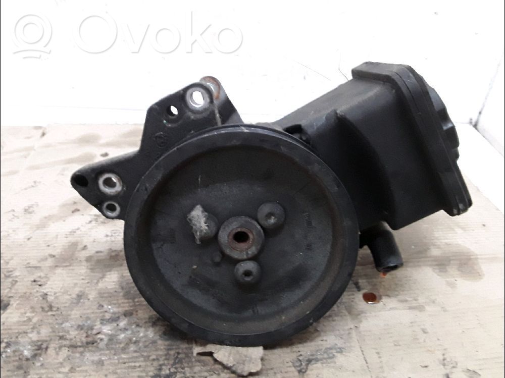 BMW 5 E60 E61 Power steering pump 