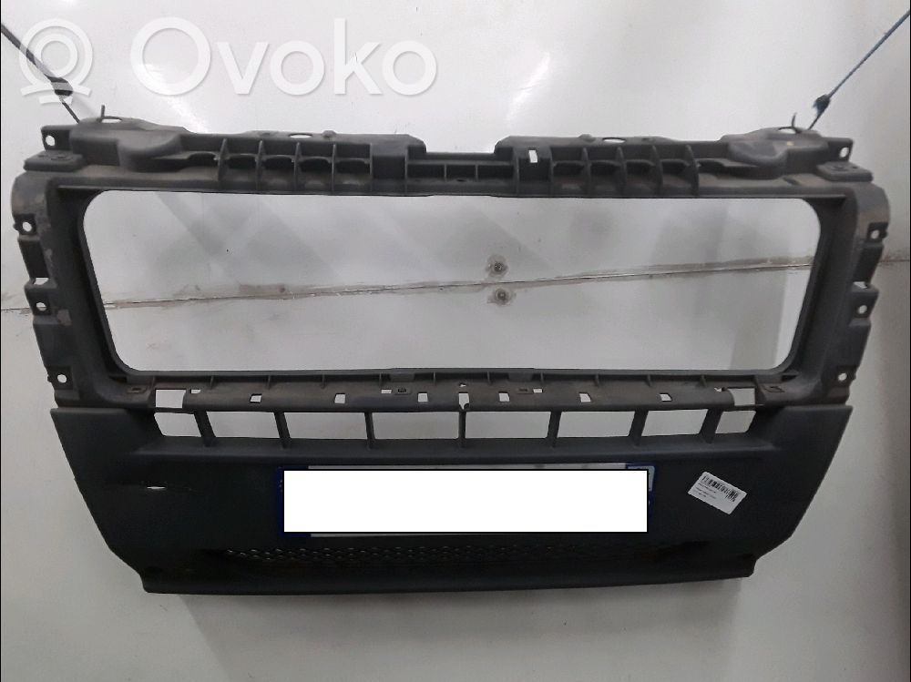 Citroen Jumper Grotelės apatinės (trijų dalių) 