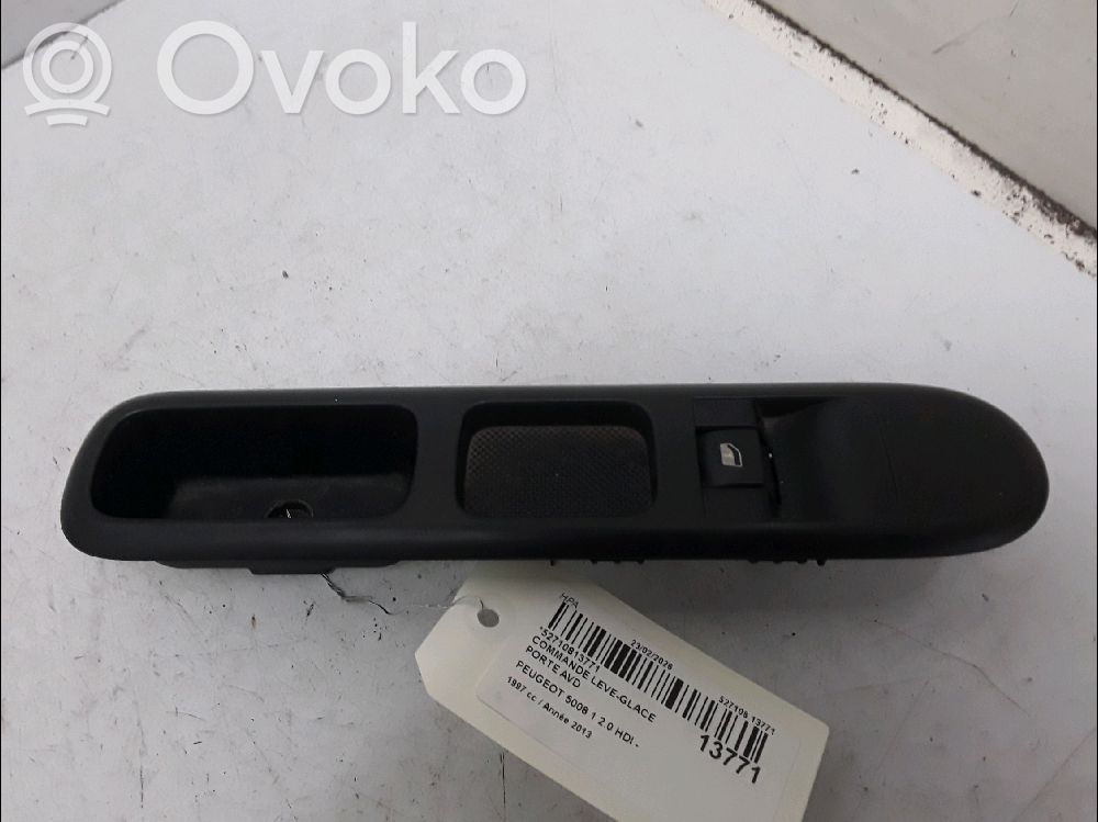 Peugeot 5008 Electric window control switch 