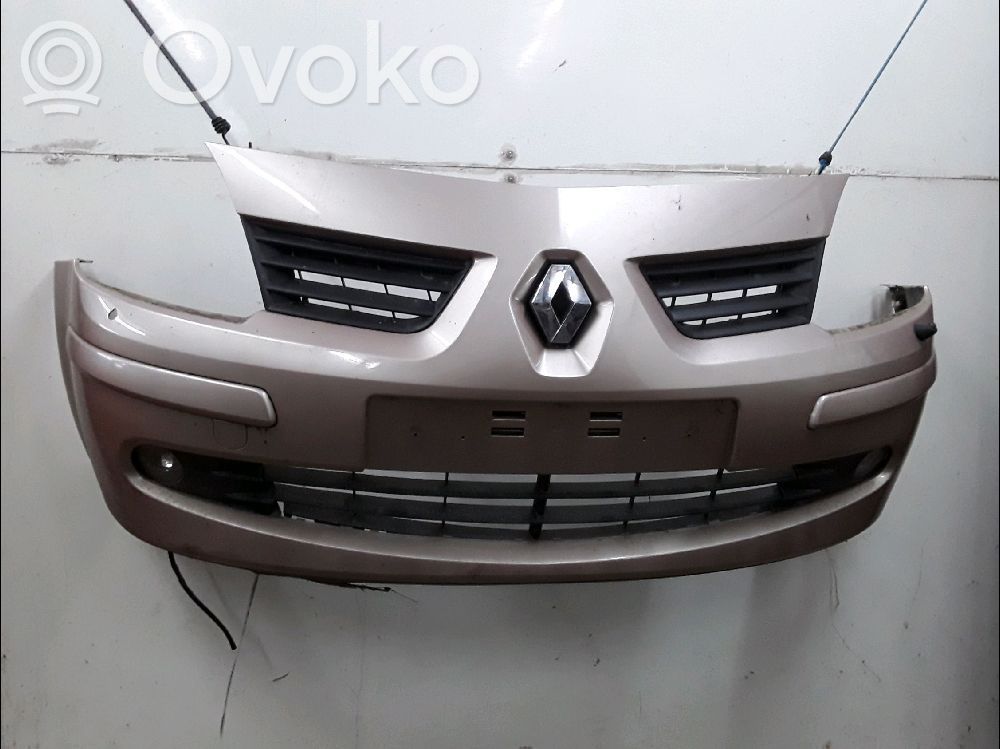 Renault Modus Parachoques delantero 