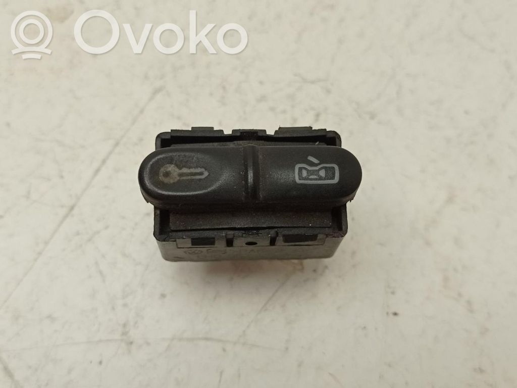 Seat Ibiza II (6k) Wiper turn signal indicator stalk/switch 