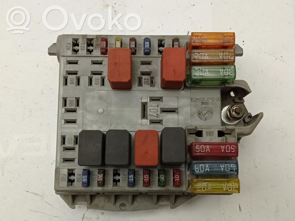 Fiat Punto (188) Fuse module 