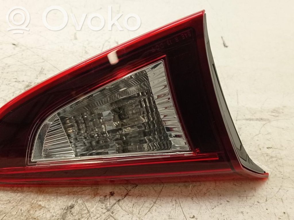 Mazda 2 Takavalot 