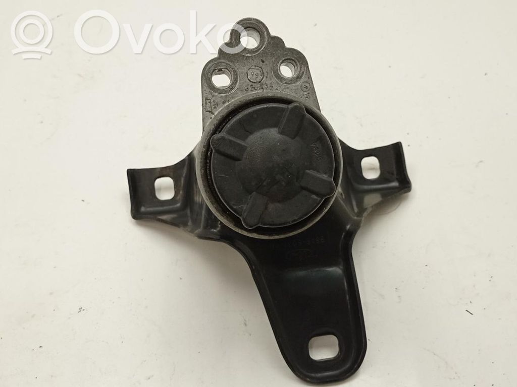 Ford Focus Engine mounting bracket 