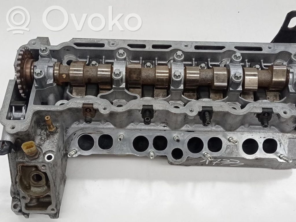 Opel Zafira A Culata del motor 