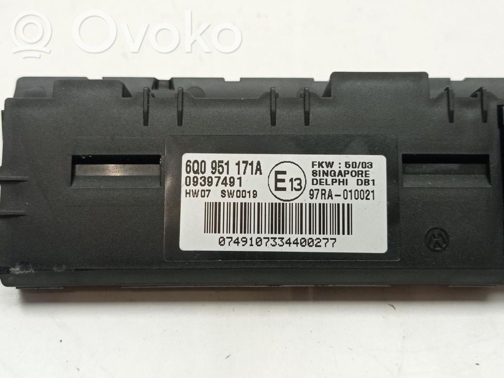Volkswagen Polo IV 9N3 Engine control unit/module 