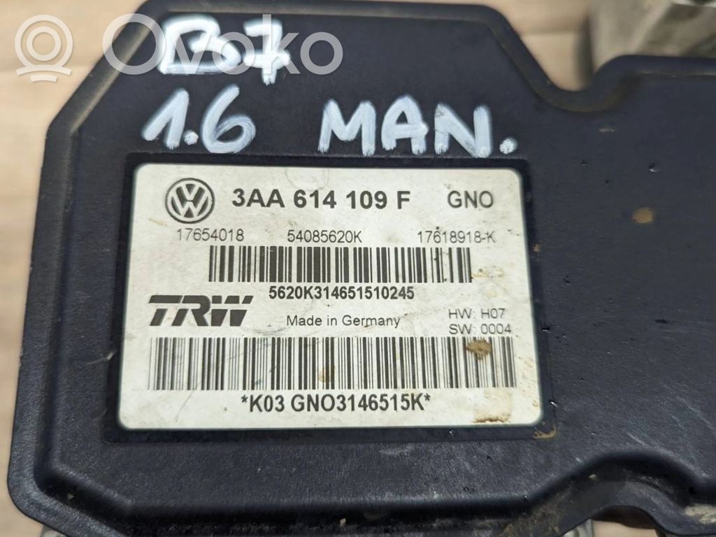 Volkswagen PASSAT B7 Pompă ABS 