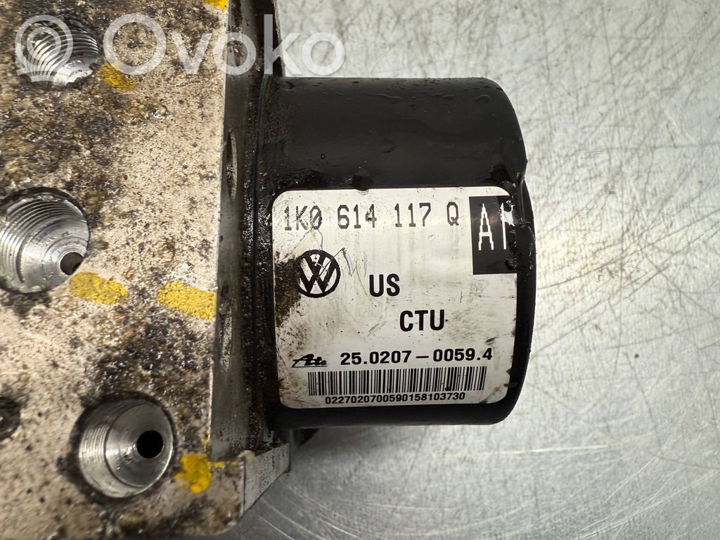 Volkswagen Golf V Bomba de ABS 