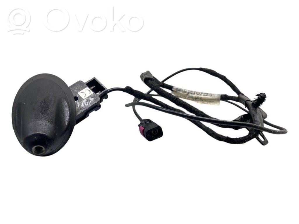 Ford Transit Custom GPS-pystyantenni 
