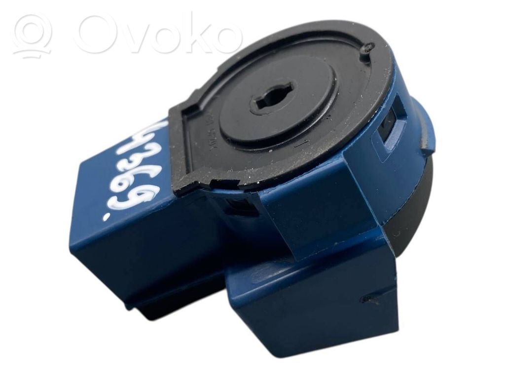 Ford Focus Ignition lock contact 